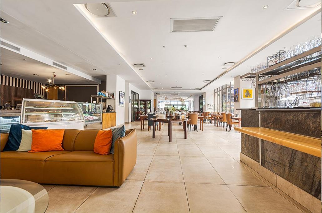 Sandton Skyline Luxury Space Johannesburg Exterior photo